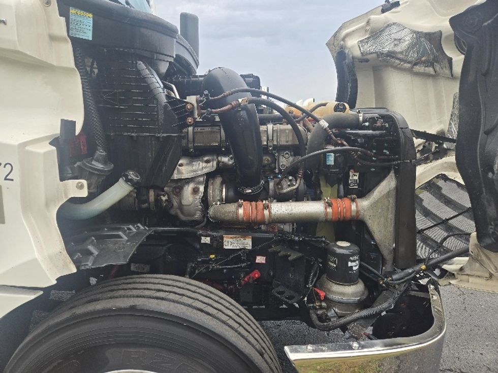 Day Cab Tractor-Heavy Duty Tractors-Freightliner-2020-T12642ST-White Deer-PA-708,729\n\t\tmiles-$ 25,500 - Image 15