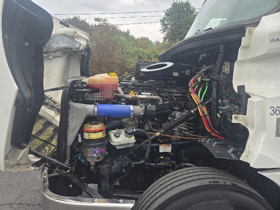 Day Cab Tractor-Heavy Duty Tractors-Freightliner-2020-T12642ST-White Deer-PA-708,729\n\t\tmiles-$ 25,500 - Image 16