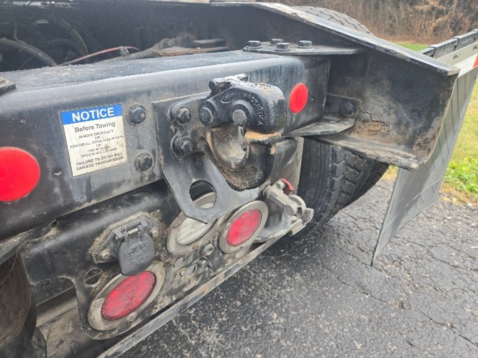 Day Cab Tractor-Heavy Duty Tractors-Freightliner-2020-T12642ST-White Deer-PA-708,729\n\t\tmiles-$ 25,500 - Image 17