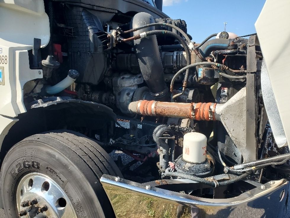 Day Cab Tractor-Heavy Duty Tractors-Freightliner-2020-T12642ST-White Deer-PA-712,513\n\t\tmiles-$ 25,500 - Image 15