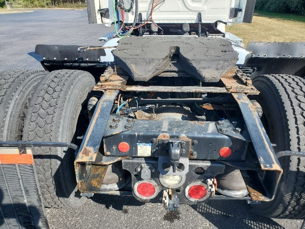 Day Cab Tractor-Heavy Duty Tractors-Freightliner-2020-T12642ST-White Deer-PA-712,513\n\t\tmiles-$ 25,500 - Image 6