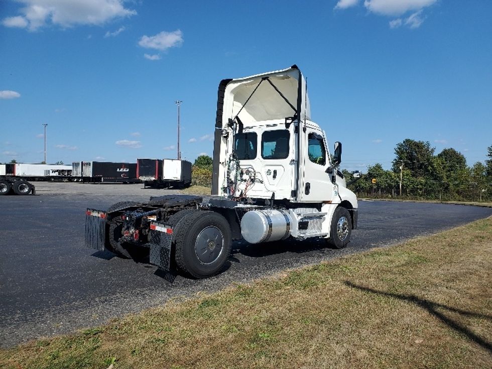 Day Cab Tractor-Heavy Duty Tractors-Freightliner-2020-T12642ST-White Deer-PA-712,513\n\t\tmiles-$ 25,500 - Image 7