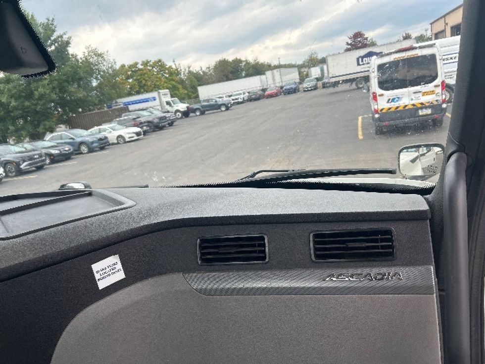 Day Cab Tractor-Heavy Duty Tractors-Freightliner-2020-T12642ST-Wilkes Barre-PA-457,540\n\t\tmiles-$ 39,000 - Image 13
