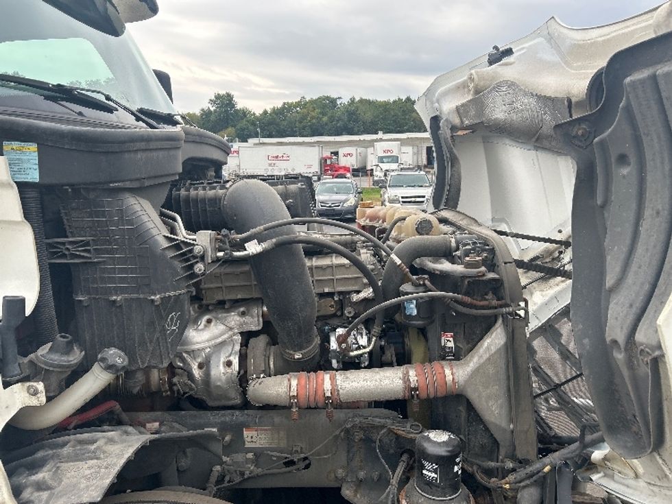 Day Cab Tractor-Heavy Duty Tractors-Freightliner-2020-T12642ST-Wilkes Barre-PA-457,540\n\t\tmiles-$ 39,000 - Image 15