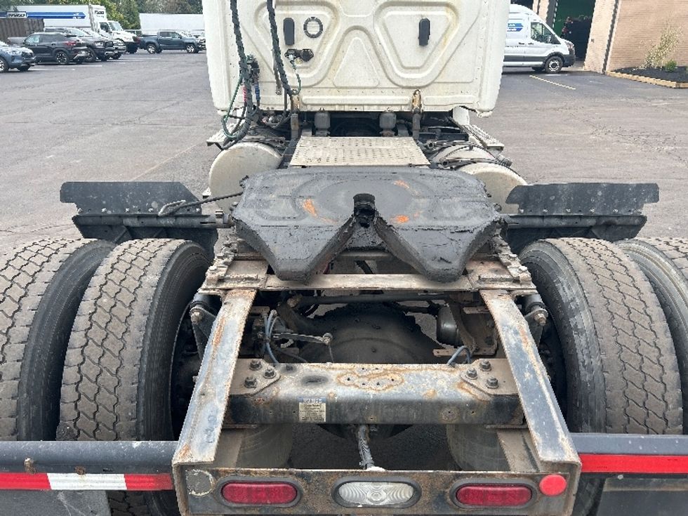 Day Cab Tractor-Heavy Duty Tractors-Freightliner-2020-T12642ST-Wilkes Barre-PA-457,540\n\t\tmiles-$ 39,000 - Image 6