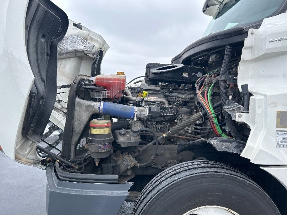 Day Cab Tractor-Heavy Duty Tractors-Freightliner-2020-T12642ST-Windsor-WI-134,383\n\t\tmiles-$ 45,000 - Image 16