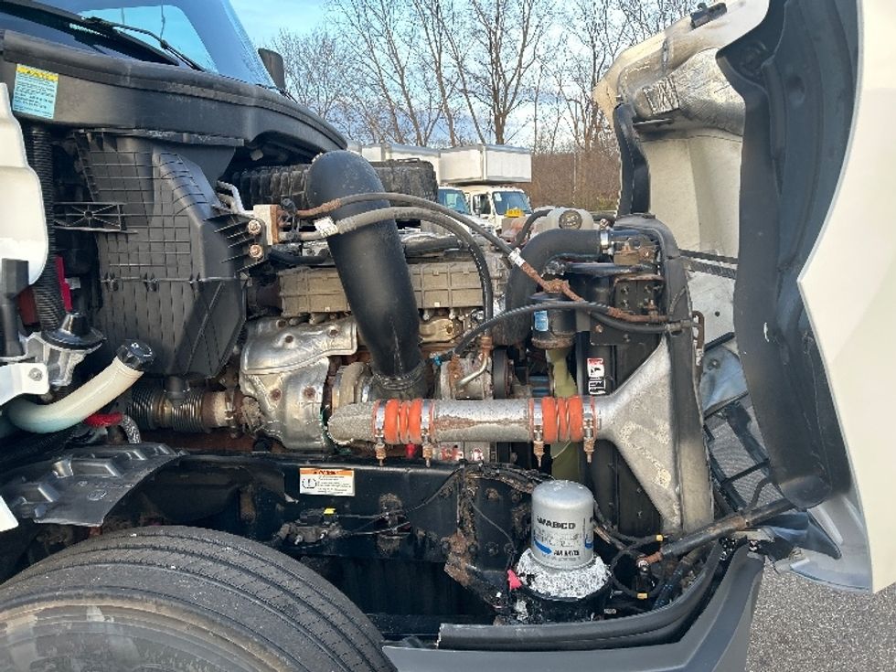 Day Cab Tractor-Heavy Duty Tractors-Freightliner-2020-T12664ST-Akron-OH-439,380\n\t\tmiles-$ 50,500 - Image 15