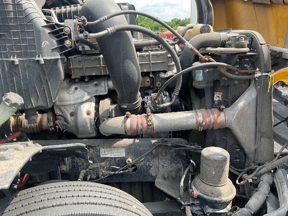 Day Cab Tractor-Heavy Duty Tractors-Freightliner-2020-T12664ST-Akron-OH-654,655\n\t\tmiles-$ 28,500 - Image 15