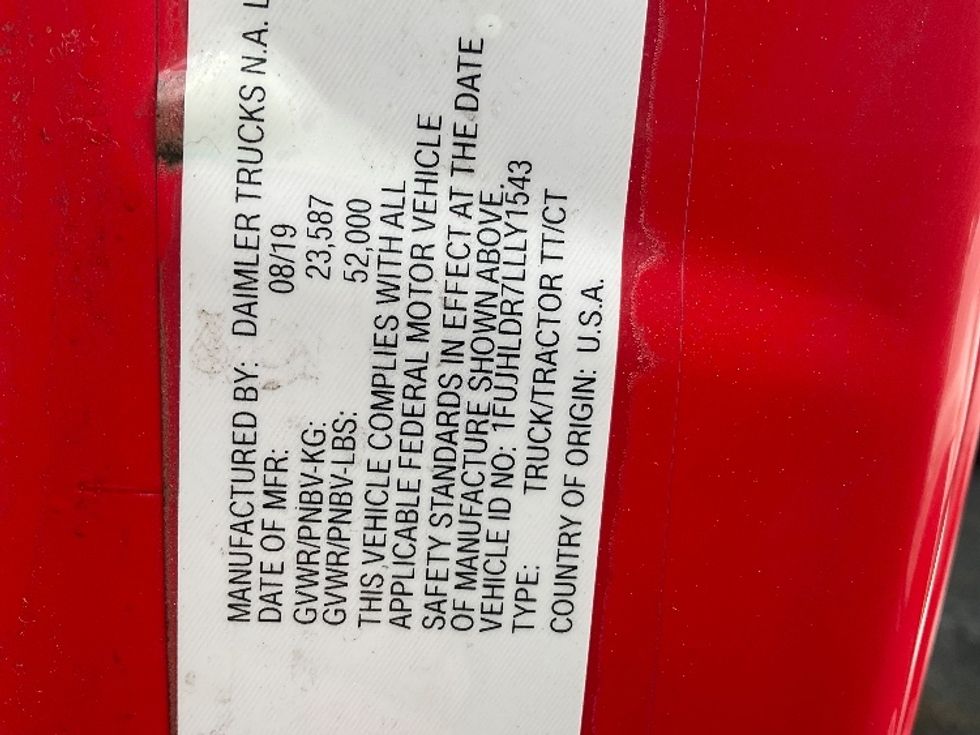 Day Cab Tractor-Heavy Duty Tractors-Freightliner-2020-T12664ST-Akron-OH-656,359\n\t\tmiles-$ 31,250 - Image 17