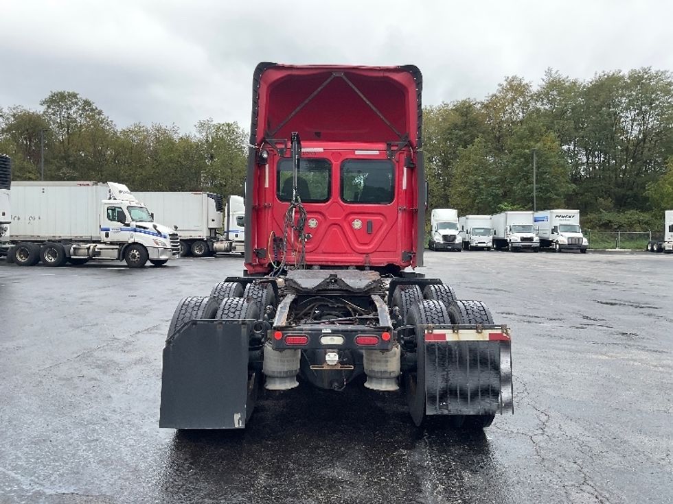 Day Cab Tractor-Heavy Duty Tractors-Freightliner-2020-T12664ST-Akron-OH-656,359\n\t\tmiles-$ 31,250 - Image 6