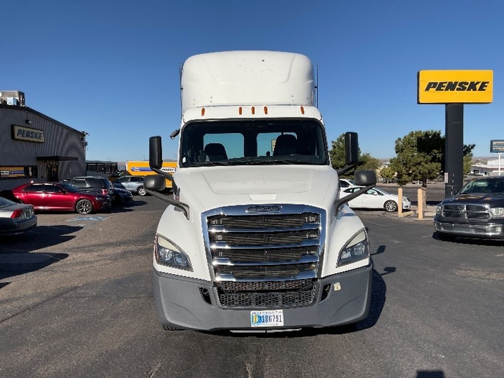 Day Cab Tractor-Heavy Duty Tractors-Freightliner-2020-T12664ST-Albuquerque-NM-272,142\n\t\tmiles-$ 80,250 - Image 2