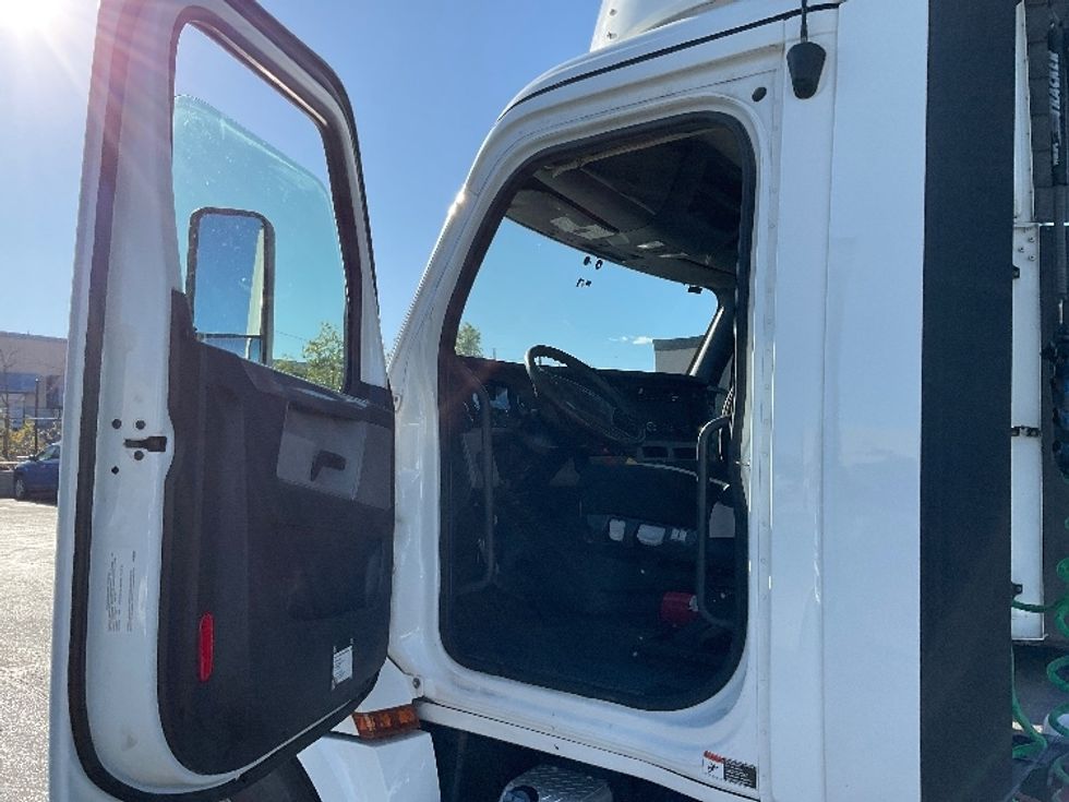 Day Cab Tractor-Heavy Duty Tractors-Freightliner-2020-T12664ST-Albuquerque-NM-272,142\n\t\tmiles-$ 80,250 - Image 9