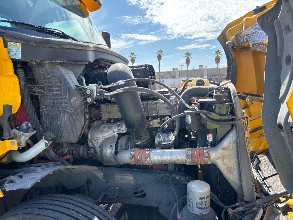 Day Cab Tractor-Heavy Duty Tractors-Freightliner-2020-T12664ST-Albuquerque-NM-383,017\n\t\tmiles-$ 49,000 - Image 15