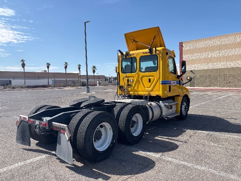 Day Cab Tractor-Heavy Duty Tractors-Freightliner-2020-T12664ST-Albuquerque-NM-383,017\n\t\tmiles-$ 49,000 - Image 7