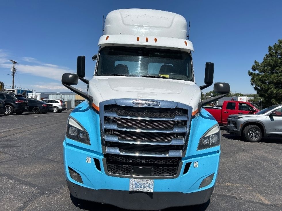 Day Cab Tractor-Heavy Duty Tractors-Freightliner-2020-T12664ST-Albuquerque-NM-635,612\n\t\tmiles-$ 34,750 - Image 2