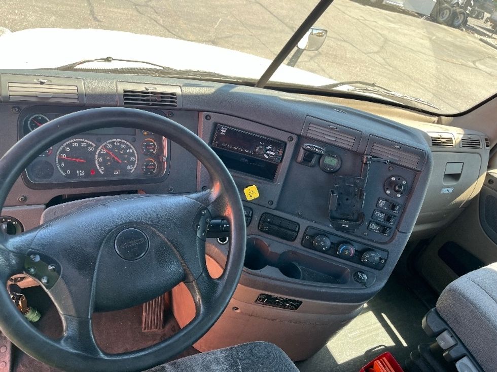 Day Cab Tractor-Heavy Duty Tractors-Freightliner-2020-T12664ST-Albuquerque-NM-902,426\n\t\tmiles-$ 24,750 - Image 11