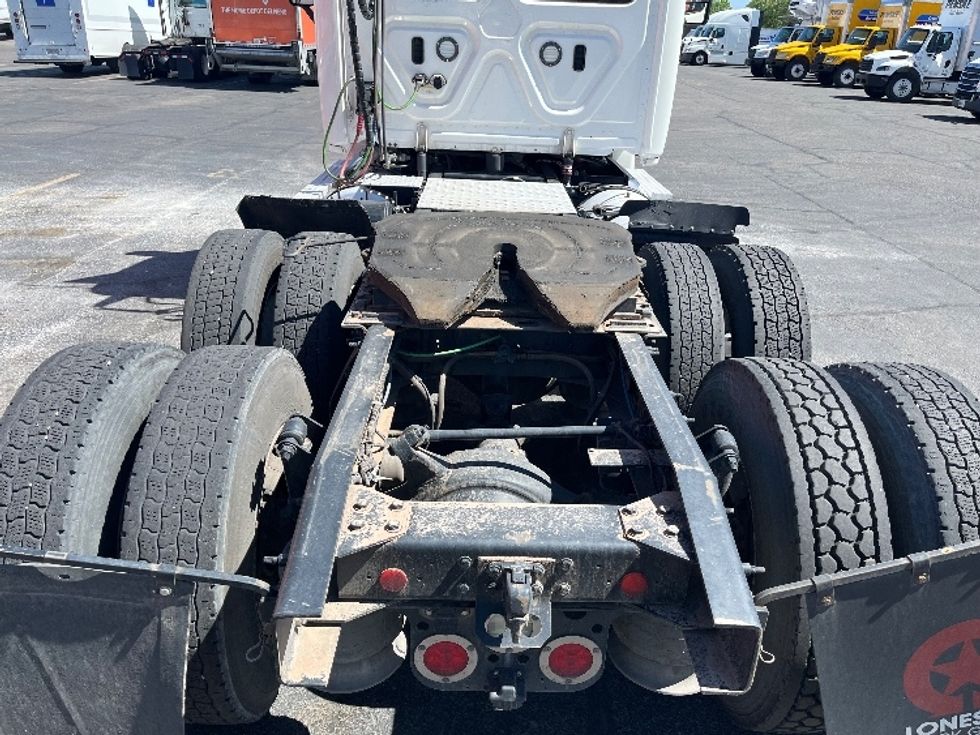 Day Cab Tractor-Heavy Duty Tractors-Freightliner-2020-T12664ST-Albuquerque-NM-902,426\n\t\tmiles-$ 24,750 - Image 6