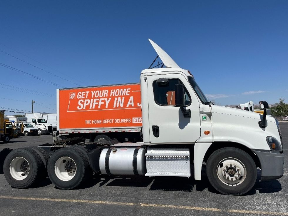 Day Cab Tractor-Heavy Duty Tractors-Freightliner-2020-T12664ST-Albuquerque-NM-902,426\n\t\tmiles-$ 24,750 - Image 8