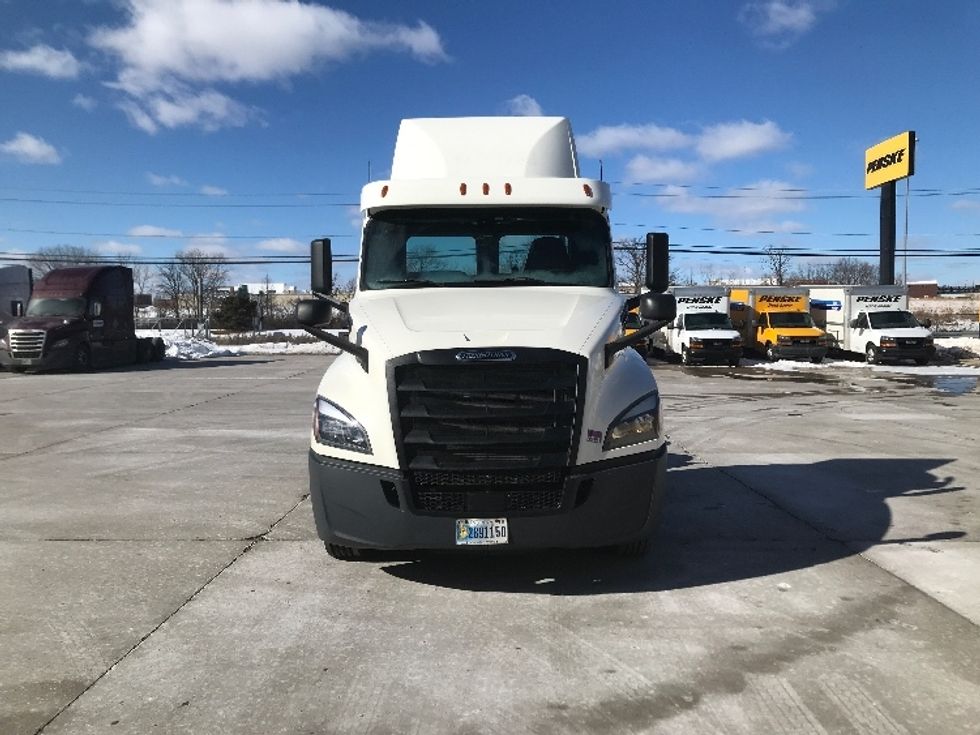 Day Cab Tractor-Heavy Duty Tractors-Freightliner-2020-T12664ST-Allen Park-MI-569,825\n\t\tmiles-$ 34,500 - Image 2