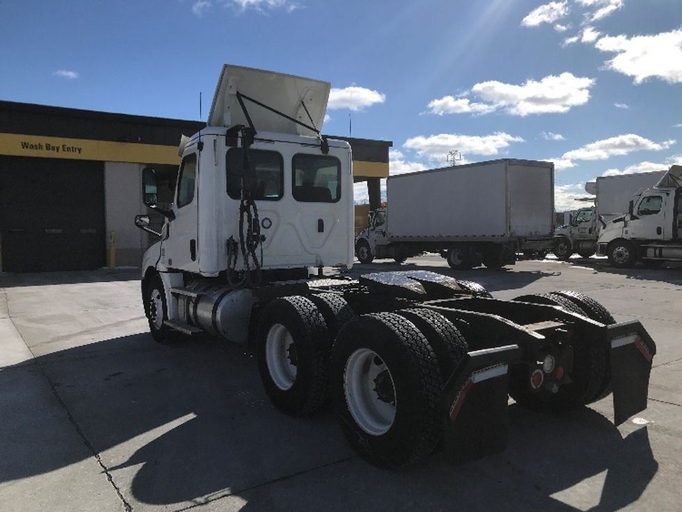 Day Cab Tractor-Heavy Duty Tractors-Freightliner-2020-T12664ST-Allen Park-MI-569,825\n\t\tmiles-$ 34,500 - Image 5