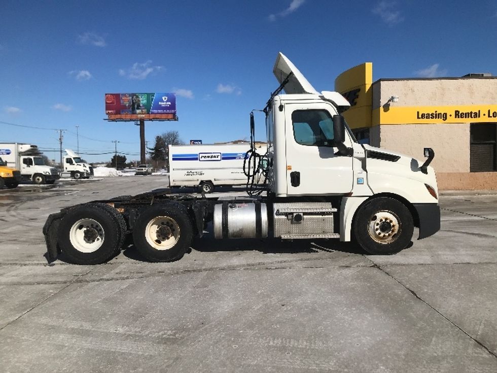 Day Cab Tractor-Heavy Duty Tractors-Freightliner-2020-T12664ST-Allen Park-MI-569,825\n\t\tmiles-$ 34,500 - Image 8