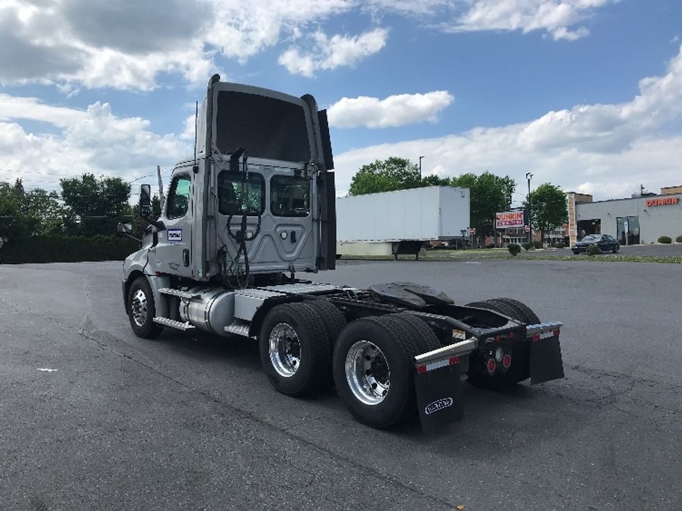 Day Cab Tractor-Heavy Duty Tractors-Freightliner-2020-T12664ST-Allentown-PA-249,309\n\t\tmiles-$ 59,000 - Image 5