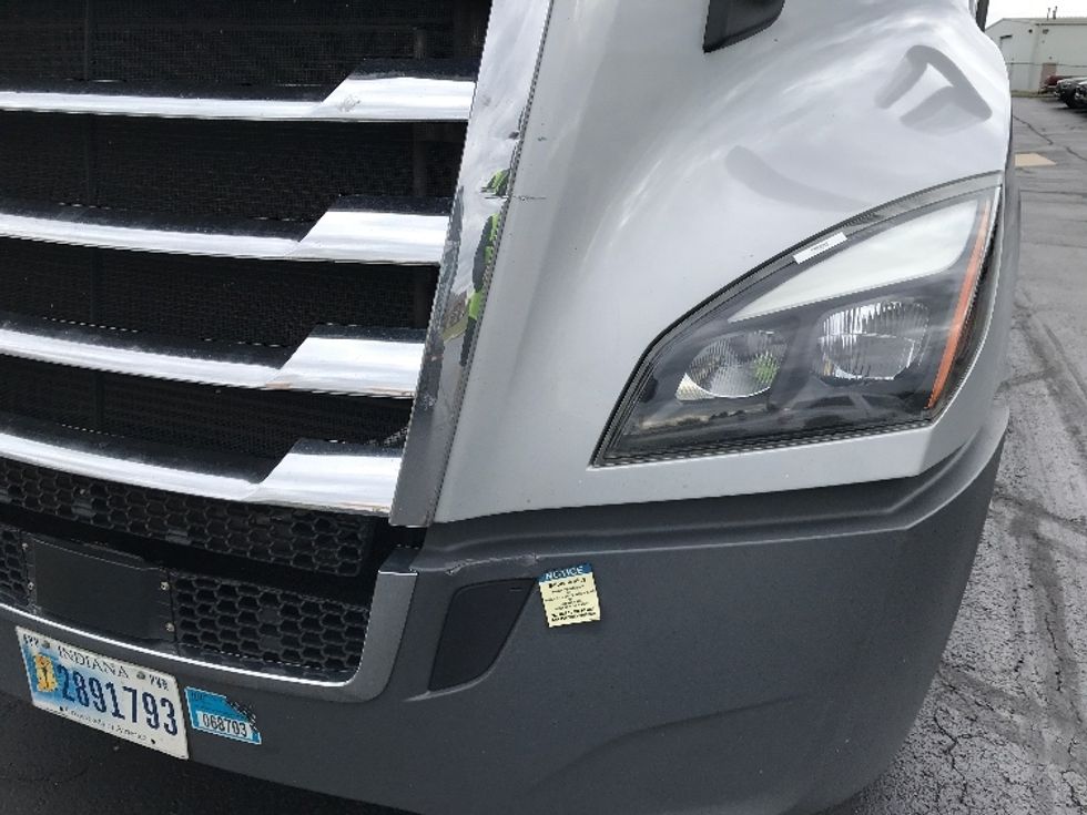 Day Cab Tractor-Heavy Duty Tractors-Freightliner-2020-T12664ST-Allentown-PA-366,546\n\t\tmiles-$ 48,500 - Image 17