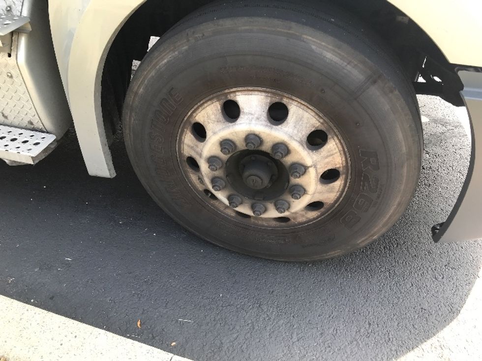 Day Cab Tractor-Heavy Duty Tractors-Freightliner-2020-T12664ST-Allentown-PA-377,948\n\t\tmiles-$ 59,500 - Image 19