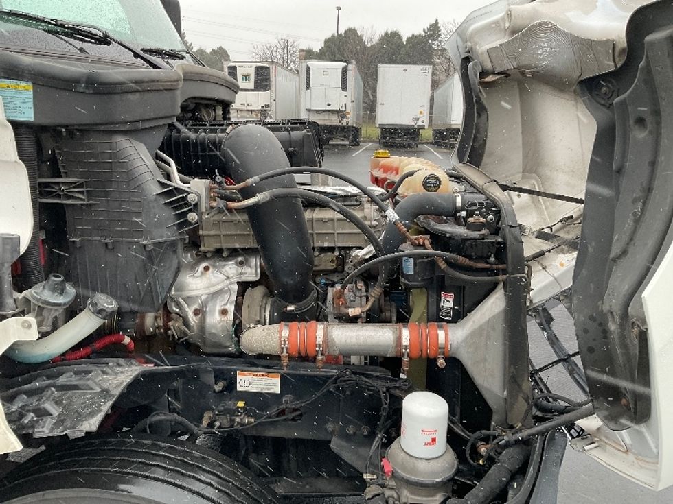 Day Cab Tractor-Heavy Duty Tractors-Freightliner-2020-T12664ST-Allentown-PA-406,758\n\t\tmiles-$ 56,250 - Image 15