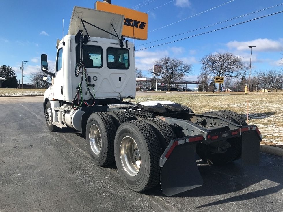 Day Cab Tractor-Heavy Duty Tractors-Freightliner-2020-T12664ST-Allentown-PA-425,120\n\t\tmiles-$ 59,250 - Image 5