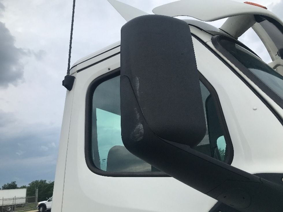 Day Cab Tractor-Heavy Duty Tractors-Freightliner-2020-T12664ST-Allentown-PA-449,852\n\t\tmiles-$ 47,500 - Image 17