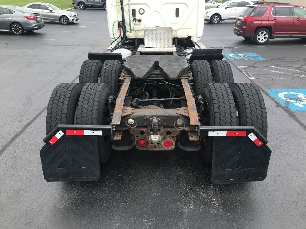 Day Cab Tractor-Heavy Duty Tractors-Freightliner-2020-T12664ST-Allentown-PA-449,852\n\t\tmiles-$ 47,500 - Image 6
