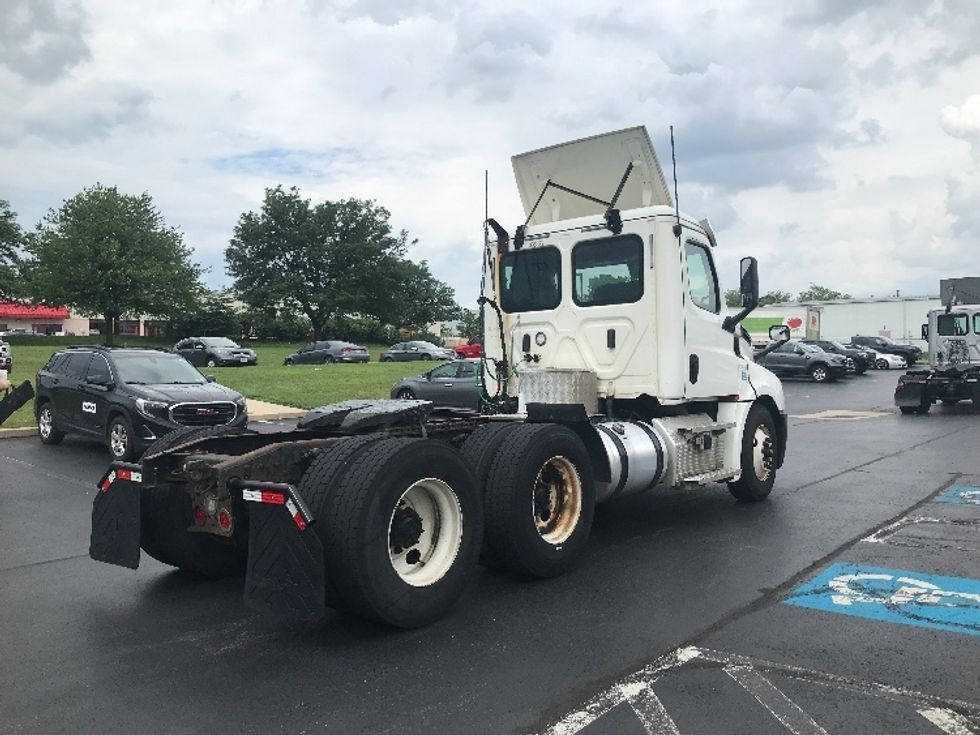 Day Cab Tractor-Heavy Duty Tractors-Freightliner-2020-T12664ST-Allentown-PA-449,852\n\t\tmiles-$ 47,500 - Image 7