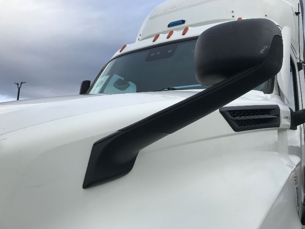 Day Cab Tractor-Heavy Duty Tractors-Freightliner-2020-T12664ST-Allentown-PA-482,352\n\t\tmiles-$ 42,750 - Image 20