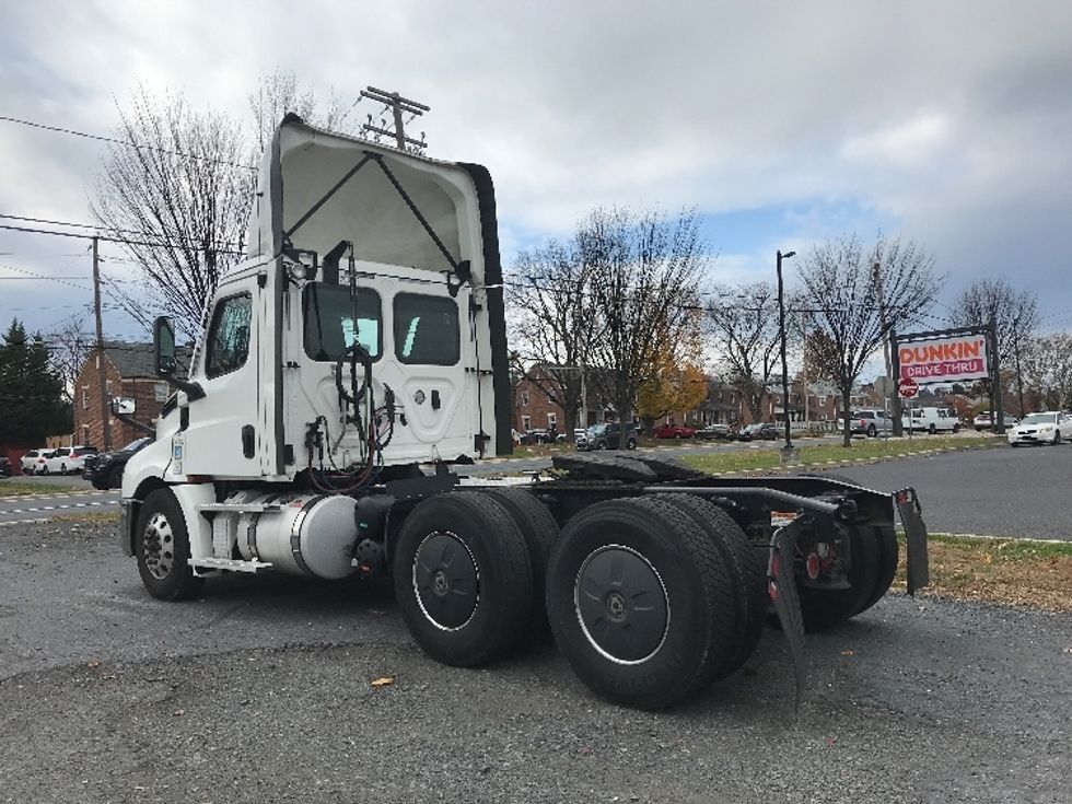Day Cab Tractor-Heavy Duty Tractors-Freightliner-2020-T12664ST-Allentown-PA-482,352\n\t\tmiles-$ 42,750 - Image 5