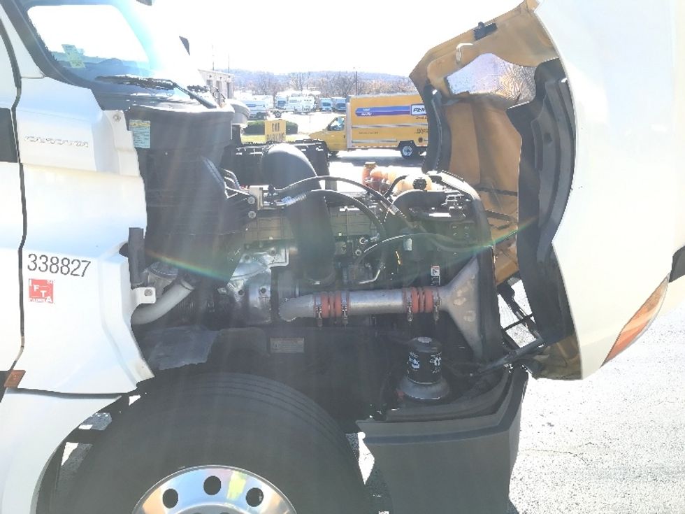 Day Cab Tractor-Heavy Duty Tractors-Freightliner-2020-T12664ST-Allentown-PA-510,000\n\t\tmiles-$ 50,000 - Image 15