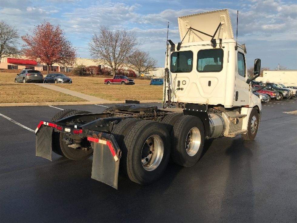 Day Cab Tractor-Heavy Duty Tractors-Freightliner-2020-T12664ST-Allentown-PA-529,094\n\t\tmiles-$ 45,500 - Image 7