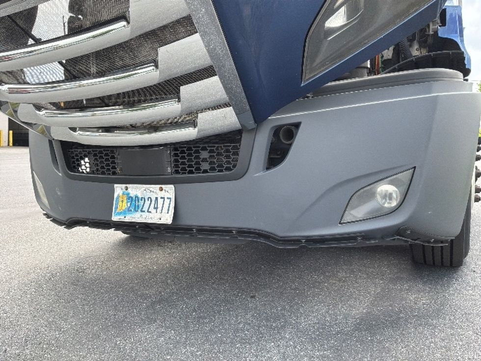 Day Cab Tractor-Heavy Duty Tractors-Freightliner-2020-T12664ST-Allentown-PA-743,275\n\t\tmiles-$ 27,750 - Image 19