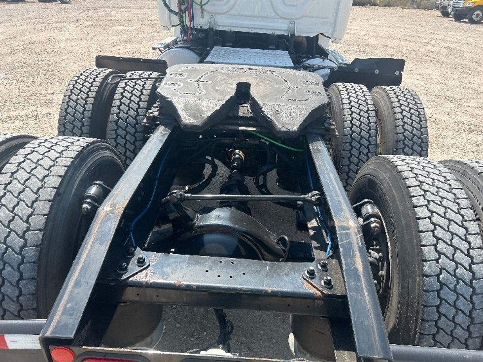 Day Cab Tractor-Heavy Duty Tractors-Freightliner-2020-T12664ST-Amarillo-TX-563,945\n\t\tmiles-$ 37,500 - Image 6