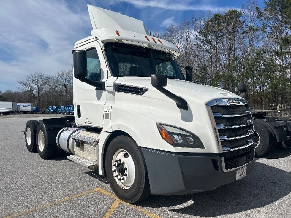 Day Cab Tractor-Heavy Duty Tractors-Freightliner-2020-T12664ST-Anderson-SC-453,064\n\t\tmiles-$ 47,500 - Image 1