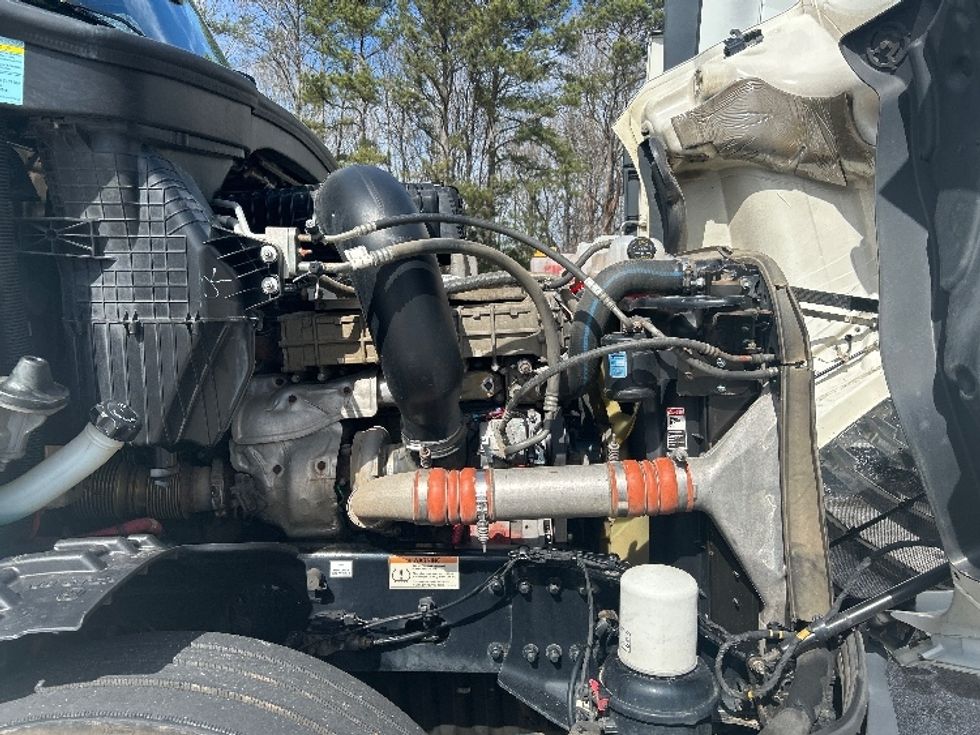 Day Cab Tractor-Heavy Duty Tractors-Freightliner-2020-T12664ST-Anderson-SC-453,064\n\t\tmiles-$ 47,500 - Image 15