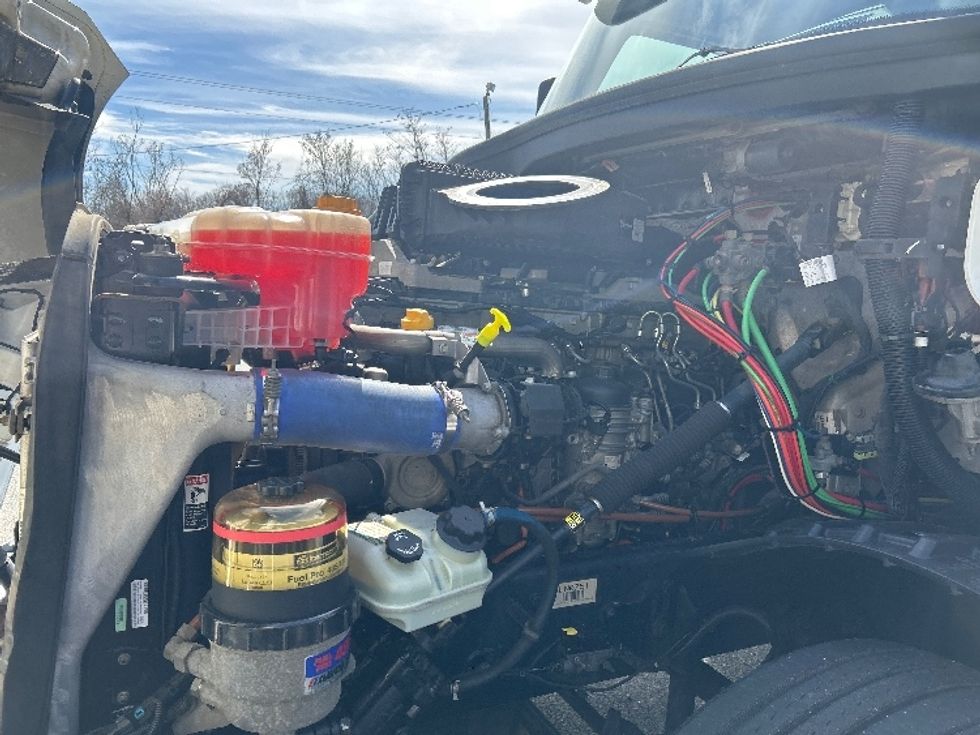 Day Cab Tractor-Heavy Duty Tractors-Freightliner-2020-T12664ST-Anderson-SC-453,064\n\t\tmiles-$ 47,500 - Image 16