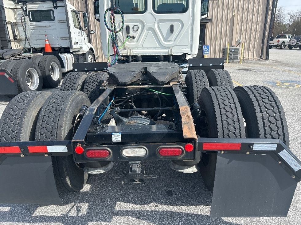 Day Cab Tractor-Heavy Duty Tractors-Freightliner-2020-T12664ST-Anderson-SC-453,064\n\t\tmiles-$ 47,500 - Image 6