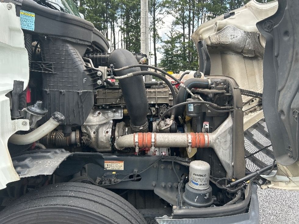 Day Cab Tractor-Heavy Duty Tractors-Freightliner-2020-T12664ST-Atlanta (Forest Park)-GA-426,138\n\t\tmiles-$ 50,250 - Image 15