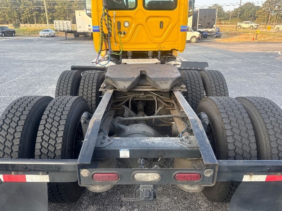 Day Cab Tractor-Heavy Duty Tractors-Freightliner-2020-T12664ST-Atlanta (Forest Park)-GA-479,728\n\t\tmiles-$ 44,000 - Image 6