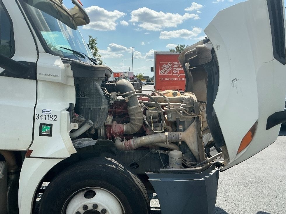 Day Cab Tractor-Heavy Duty Tractors-Freightliner-2020-T12664ST-Atlanta (Forest Park)-GA-489,566\n\t\tmiles-$ 48,250 - Image 14