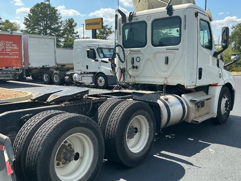 Day Cab Tractor-Heavy Duty Tractors-Freightliner-2020-T12664ST-Atlanta (Forest Park)-GA-489,566\n\t\tmiles-$ 48,250 - Image 16