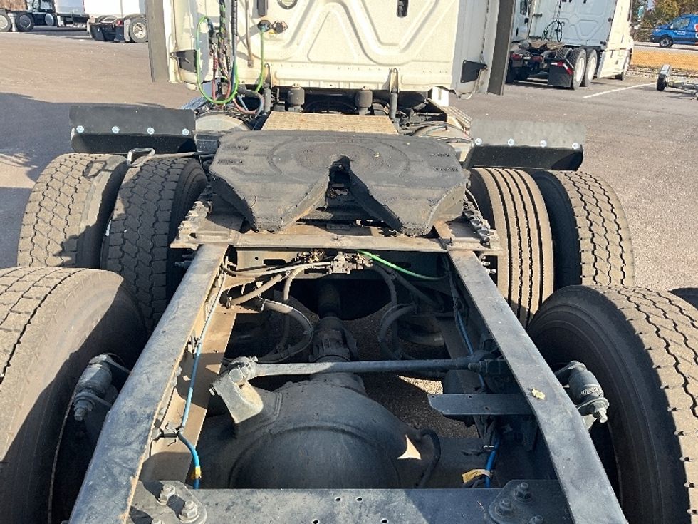 Day Cab Tractor-Heavy Duty Tractors-Freightliner-2020-T12664ST-Atlanta (Forest Park)-GA-576,393\n\t\tmiles-$ 40,500 - Image 6