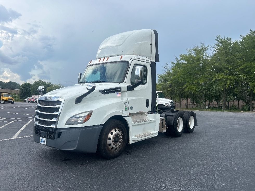 Day Cab Tractor-Heavy Duty Tractors-Freightliner-2020-T12664ST-Atlanta-GA-199,785\n\t\tmiles-$ 59,250 - Image 3