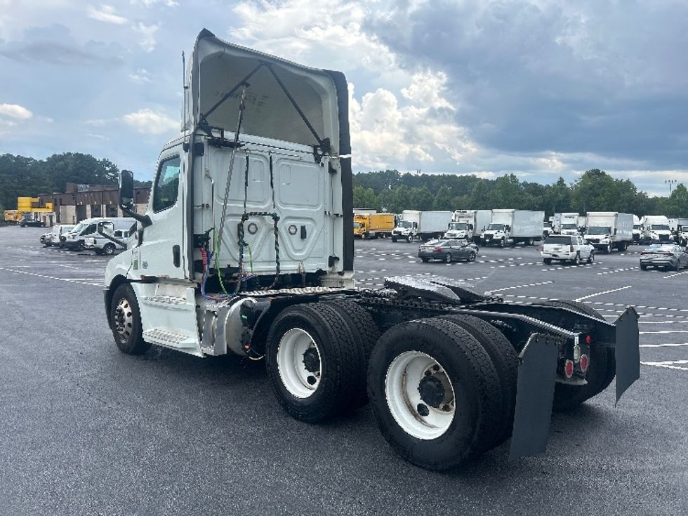 Day Cab Tractor-Heavy Duty Tractors-Freightliner-2020-T12664ST-Atlanta-GA-199,785\n\t\tmiles-$ 59,250 - Image 5